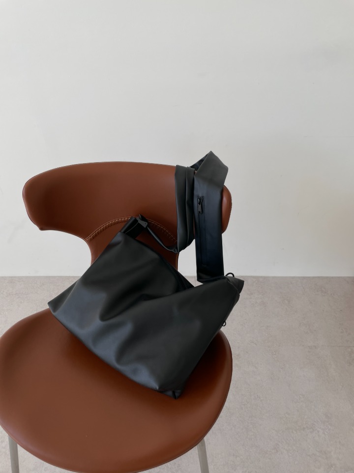 Utility Zip Square Cross Bag (Leather) (당일배송)