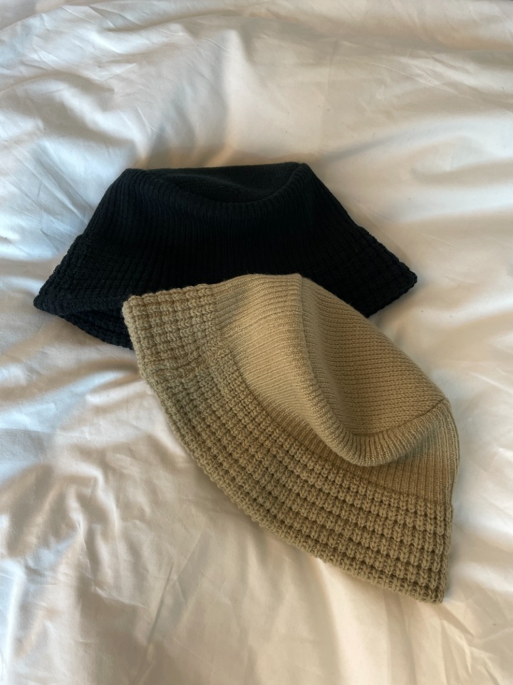 Berlin Knit Bucket Hat (Winter Ver.)