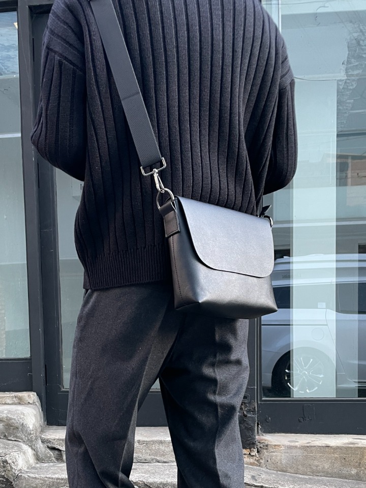 Minimal Square Cross Bag (Leather) (당일배송)